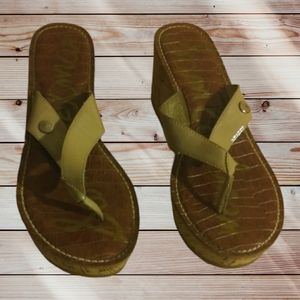 Sam Edelman Thong Sandle Wedge Size 8.5 Excellent Condition